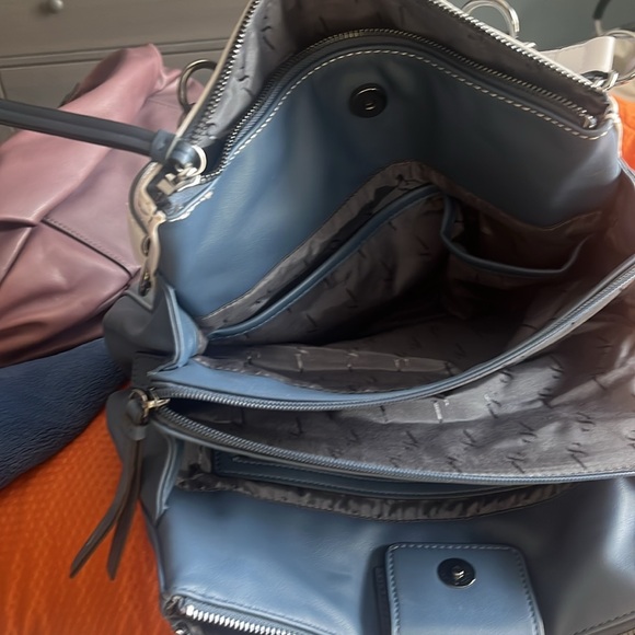 Purse - Picture 3 of 4